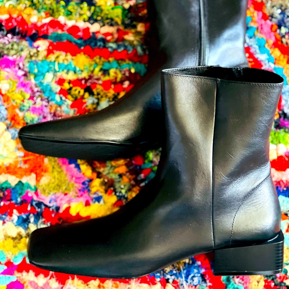 BRAND NEW ZARA BLACK LEATHER BOOTIE